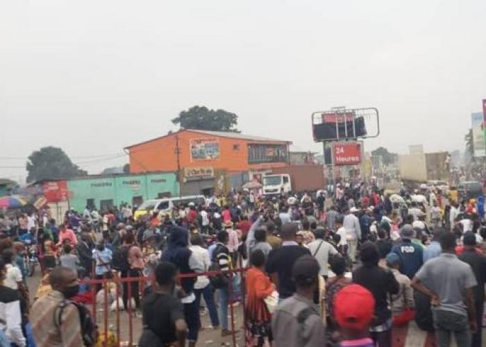 Grève des conducteurs de taxis et taxi-bus à Kinshasa.
