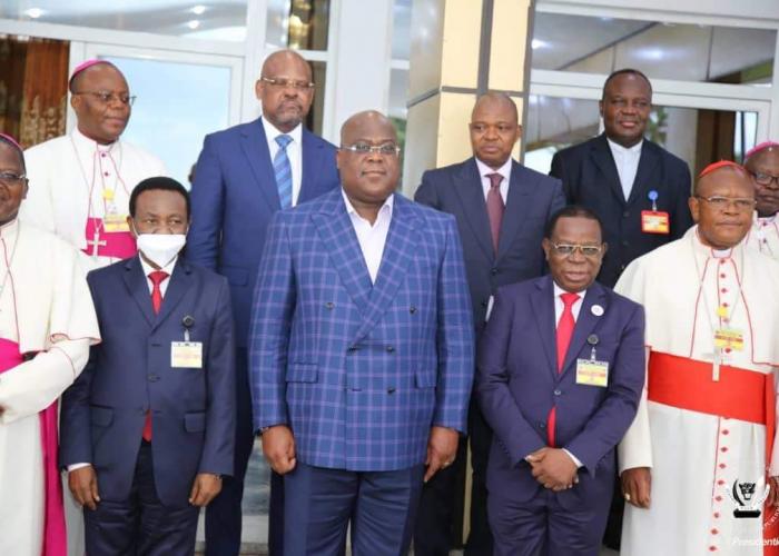 Le Président Félix Tshisekedi avec les évêques de la CENCO à Kinshasa 